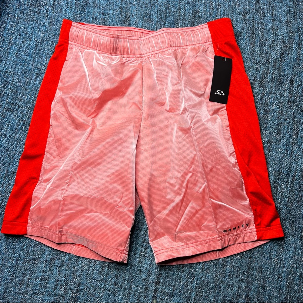 Oakley Translucent Sunset Shorts in Molten NWT Men’s Size Large